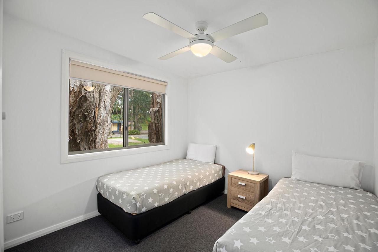 Sapphire Beach Holiday Park Bagian luar foto