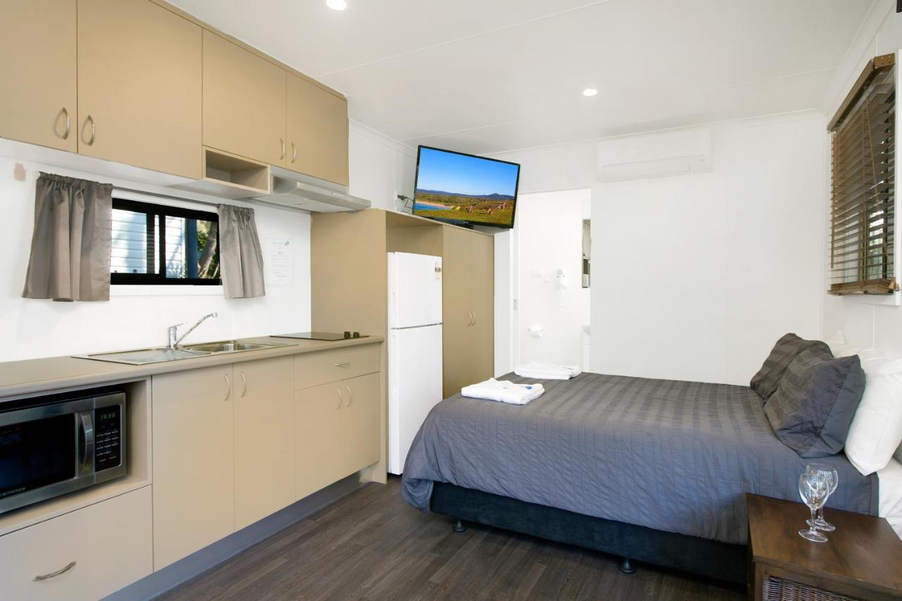 Sapphire Beach Holiday Park Bagian luar foto